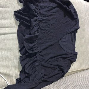 Black crop top! Will wash!